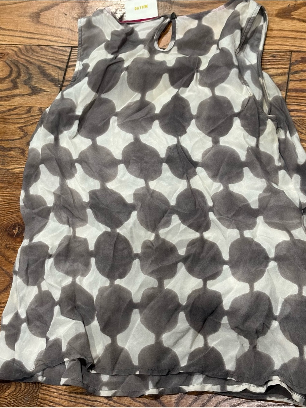 Maeve Sleeveless silk Blouse in Gray and Cream